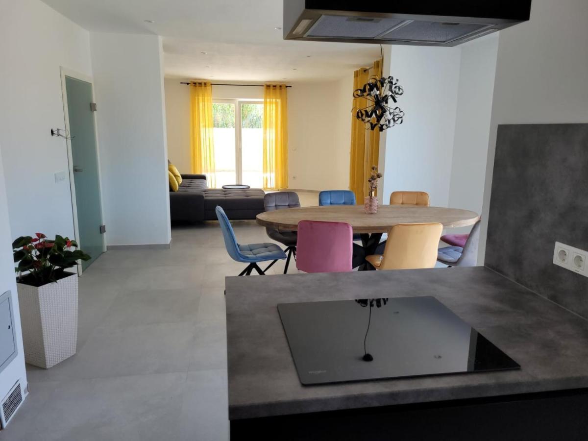 Apartmán Haus Dalmatia With Heated Pool Bibinje Exteriér fotografie